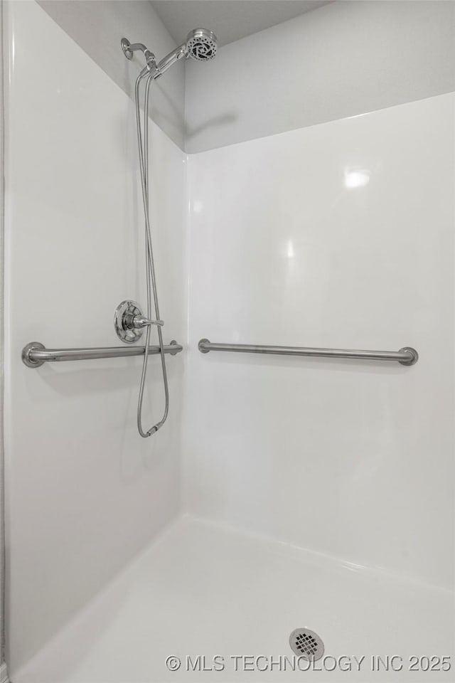 10387 S Nathan St, Jenks, OK 74037 - full bath with a shower
