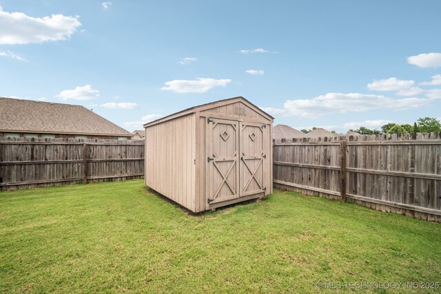 1620 E Boston Ct, Broken Arrow, OK 74012 - view of shed featuring a fenced backyard