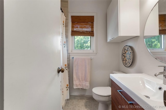 2962 E 56th Ct, Tulsa, OK 74105 - full bath with healthy amount of natural light and vanity