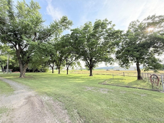 1604 N 2nd Ave, Warner, OK 74469 - view of yard