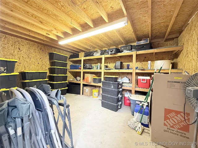 1604 N 2nd Ave, Warner, OK 74469 - view of storage area