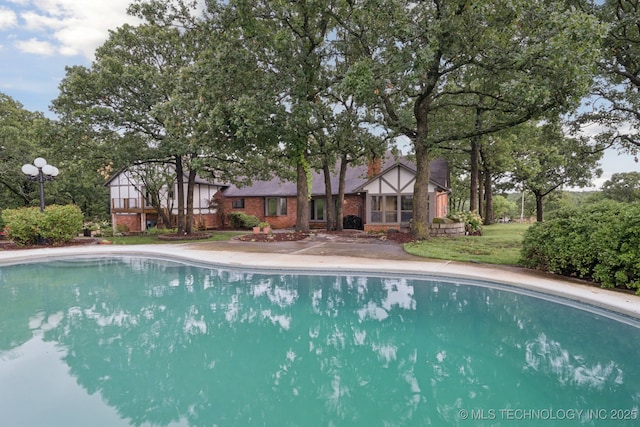11637 W 86th St S, Sapulpa, OK 74066 - swimming pool featuring a yard