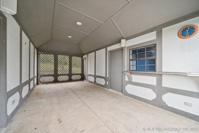 11637 W 86th St S, Sapulpa, OK 74066 - unfurnished sunroom with lofted ceiling