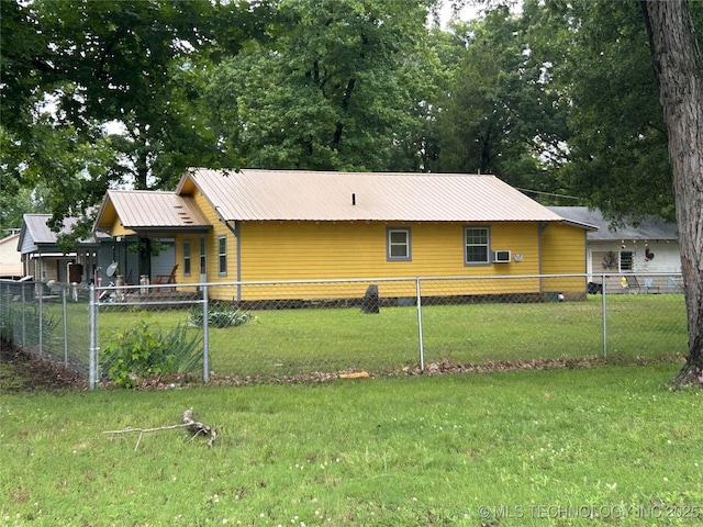 1315 W 5th St, Okmulgee, OK 74447 - view of front of property with a metal roof