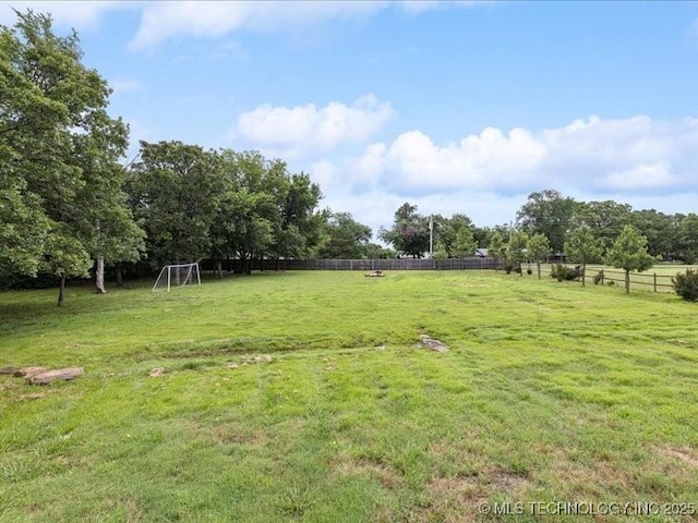 19345 S Fieldstone Dr E, Claremore, OK 74017 - view of yard