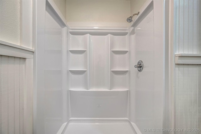 211 N 3rd St, Davis, OK 73030 - full bath featuring a shower stall