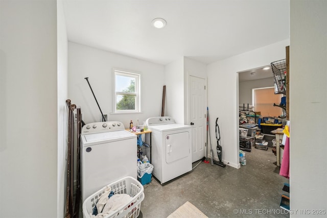 5499 S 4240th Rd, Chelsea, OK 74016 - laundry room with washing machine and clothes dryer and recessed lighting