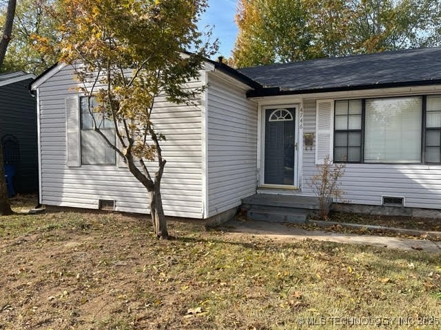 4746 S Boston Pl, Tulsa, OK 74105 - view of front facade with crawl space and entry steps