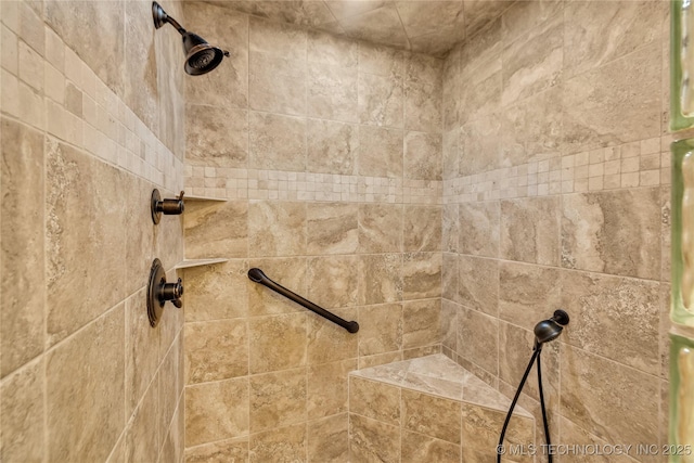 9916 S Quebec Ave, Tulsa, OK 74137 - full bathroom featuring tiled shower