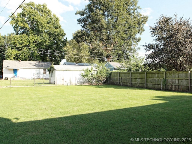4957 S Cincinnati Ave, Tulsa, OK 74105 - view of yard