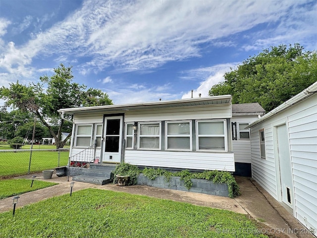 616 N Lee St, Fort Gibson, OK 74434 - manufactured / mobile home with entry steps