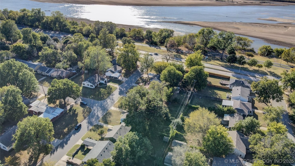 19 E 47th St S, Tulsa, OK 74105 - aerial overview of property's location with waterfront with a beach