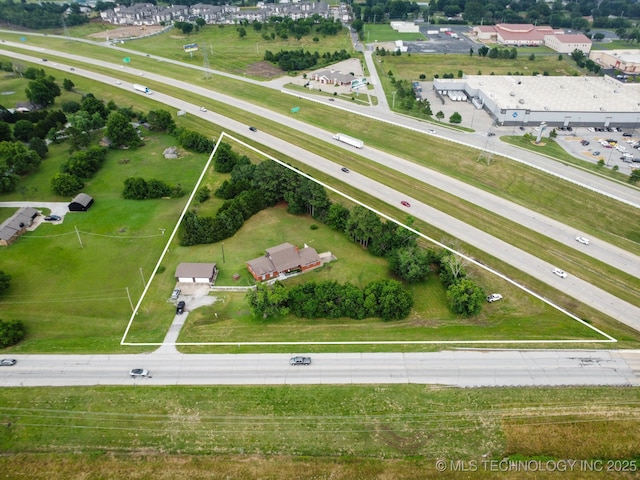 9908 N 129th E Ave, Owasso, OK 74055 - photo 1