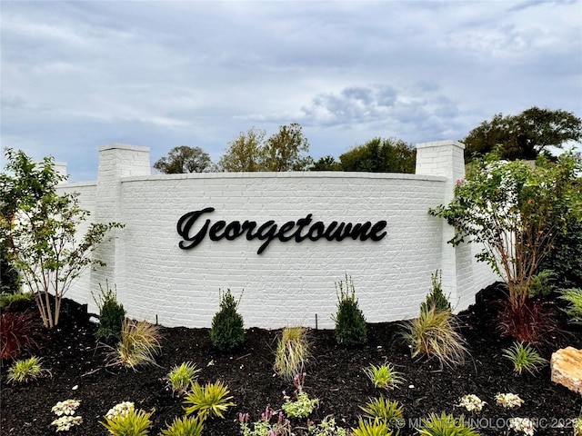 2430 W S St, Collinsville, OK 74021 - view of community / neighborhood sign
