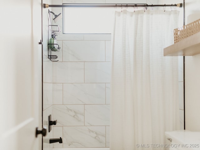 118900 S 4213, Eufaula, OK 74432 - bathroom with a shower with shower curtain and toilet