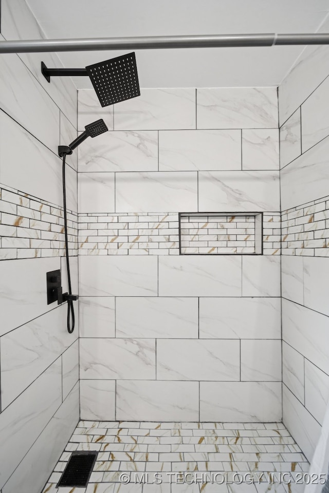 2331 S 99th E Ave, Tulsa, OK 74129 - bathroom featuring a tile shower