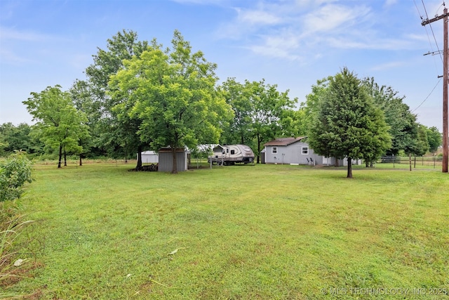 6607 Old Taft Rd, Muskogee, OK 74401 - view of yard with a storage unit