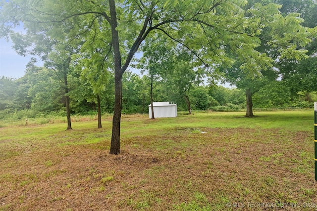 6607 Old Taft Rd, Muskogee, OK 74401 - view of yard featuring a storage shed