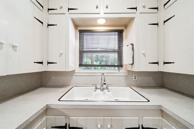 1210 E 15th St, Ada, OK 74820 - bathroom featuring a sink