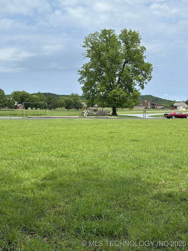 5544 Lake Dr, Mounds, OK 74047