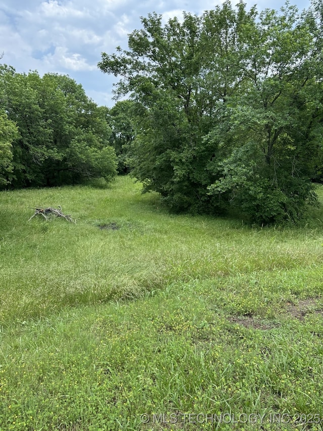 5544 Lake Dr, Mounds, OK 74047
