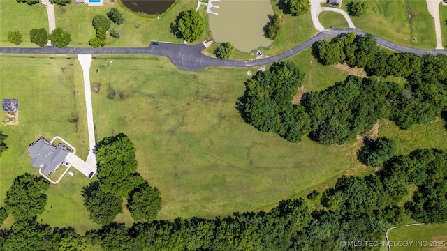 5544 Lake Dr, Mounds, OK 74047