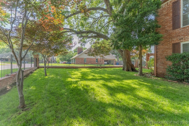 3107 E 84th St, Tulsa, OK 74137 - view of yard