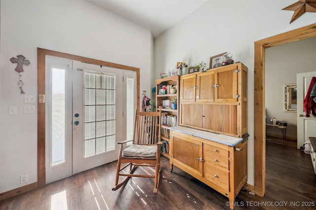 13560 S 4150th Rd, Claremore, OK 74017 - living area with dark wood finished floors and lofted ceiling