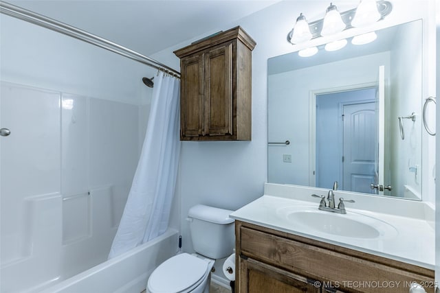 11042 N 120th Ave E, Owasso, OK 74055 - bathroom featuring vanity and shower / tub combo with curtain