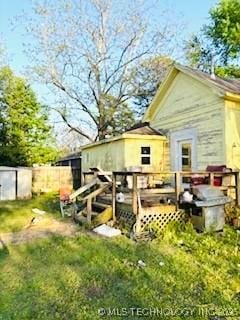 213 W Pine St, Coweta, OK 74429 - view of outdoor structure