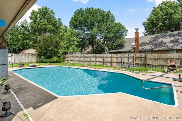 2528 W Commercial St, Broken Arrow, OK 74012 - view of pool with a fenced backyard and a patio
