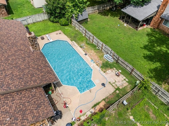 2528 W Commercial St, Broken Arrow, OK 74012 - community pool with a fenced backyard and a patio area