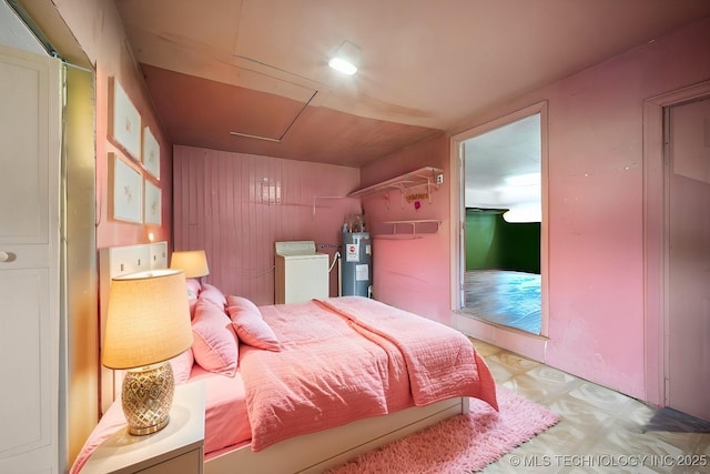 20910 Blackjack Trl, Kellyville, OK 74039 - bedroom featuring washer / dryer, attic access, and electric water heater