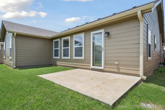 2211 E Concord Pl, Broken Arrow, OK 74012 - back of property with a patio area and a lawn