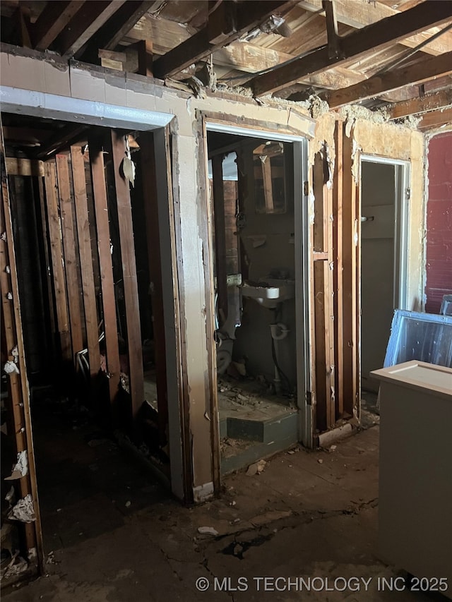 1215 S Quincy Ave, Tulsa, OK 74120 - view of misc room