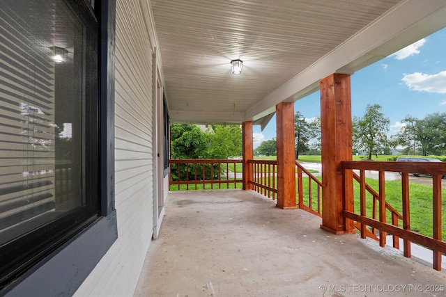 224 E Oklahoma St, Tulsa, OK 74106 - view of covered porch