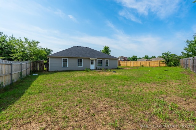 2708 W Fredericksburg St, Broken Arrow, OK 74011 - back of property featuring a fenced backyard