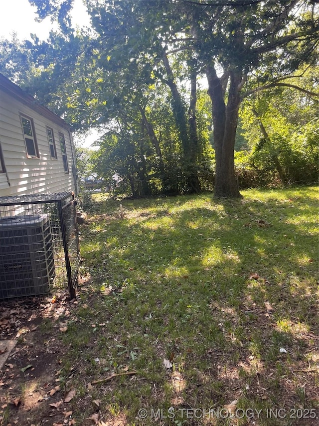 334 W 47th St N, Tulsa, OK 74126 - view of grassy yard
