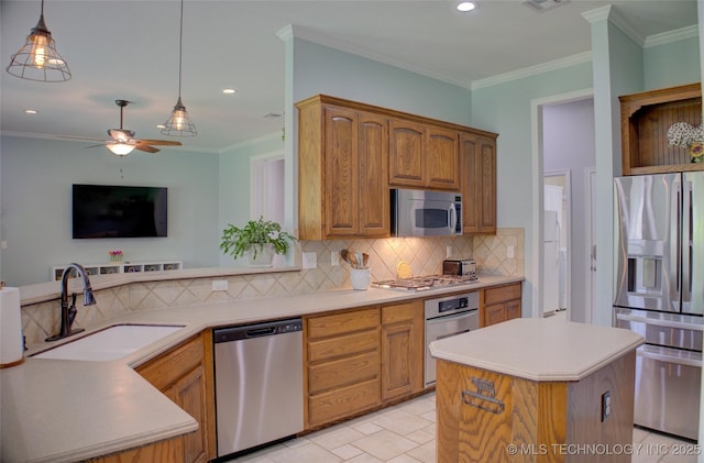 14230 S Urbana Ave, Bixby, OK 74008 - kitchen with stainless steel appliances, tasteful backsplash, a ceiling fan, light countertops, and pendant lighting