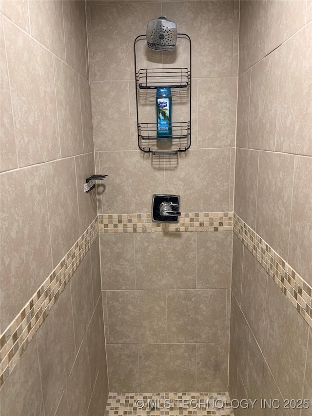 321 E 10th St, Pawhuska, OK 74056 - full bathroom featuring tiled shower