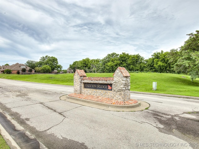 4667 E 144th Pl S, Bixby, OK 74008 - community sign featuring a yard