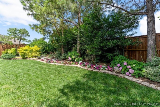 2015 W 109th St, Jenks, OK 74037 - view of yard