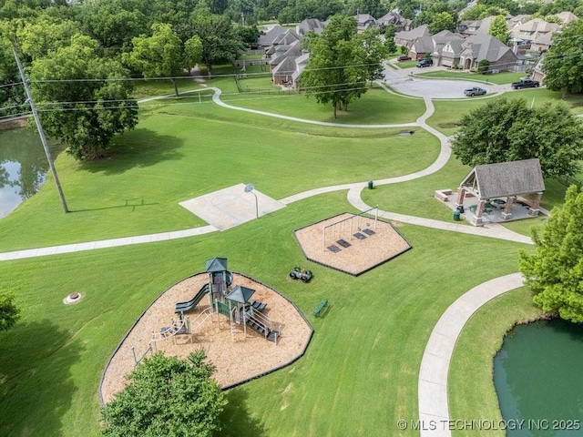 2015 W 109th St, Jenks, OK 74037 - aerial view of a community park and a large body of water