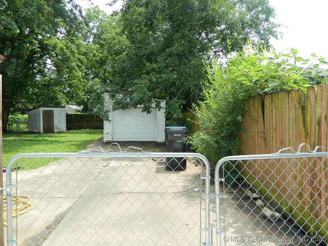 Listing photo 15 - caption unavailable