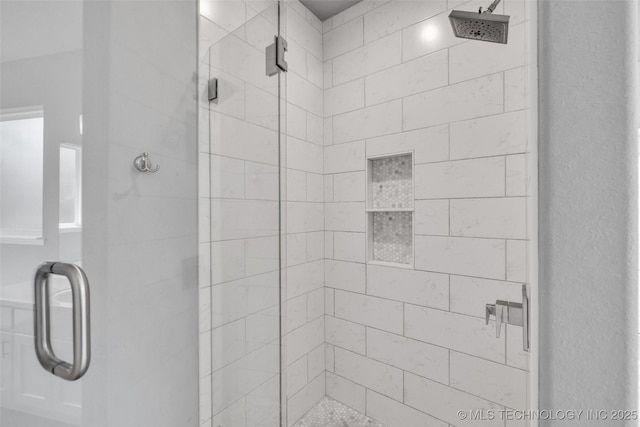 2012 W Huntsville Pl, Broken Arrow, OK 74011 - full bath featuring a stall shower