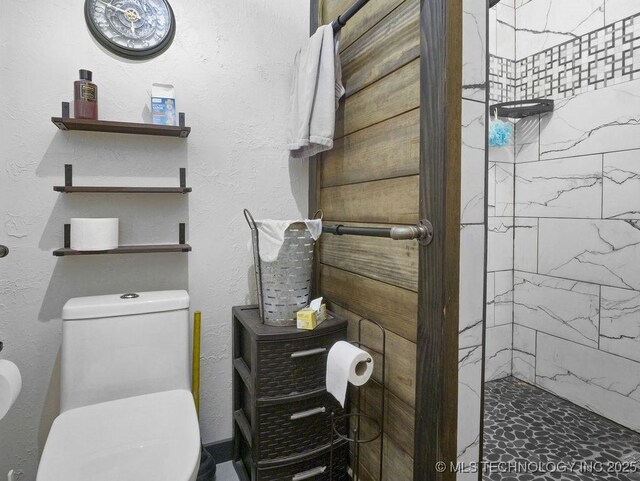 311 Washington Ave, Boswell, OK 74727 - full bath with tiled shower and toilet