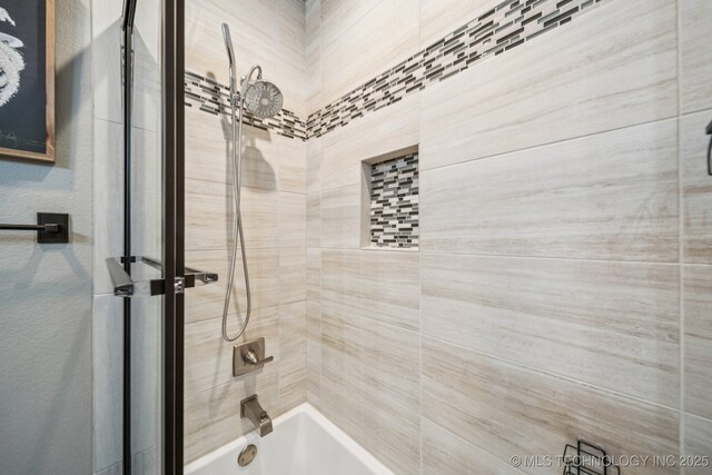 3818 W Phoenix Pl, Broken Arrow, OK 74011 - bathroom with shower / tub combination