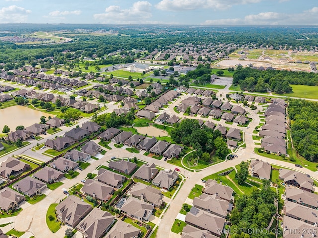 3818 W Phoenix Pl, Broken Arrow, OK 74011 - view of property location featuring nearby suburban area and a nearby body of water