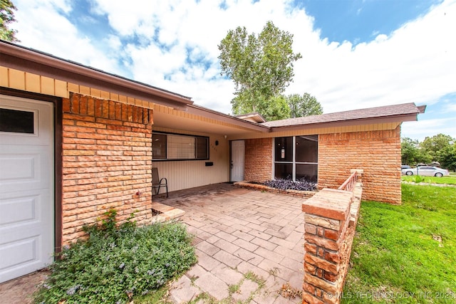 7025 E 58th Pl, Tulsa, OK 74145 - view of patio / terrace