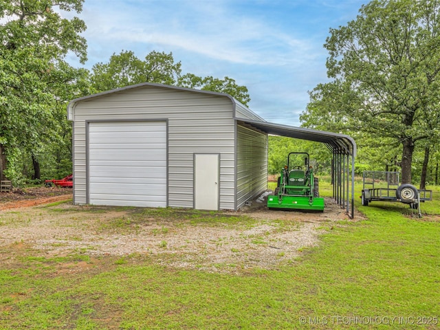 333 Springview Dr, Skiatook, OK 74070 - garage featuring a garage